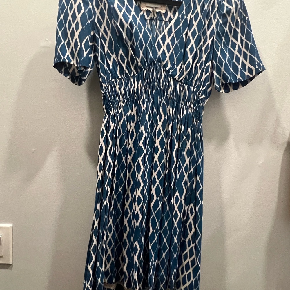 HD in Paris Blue and White Geometric Midi Dress